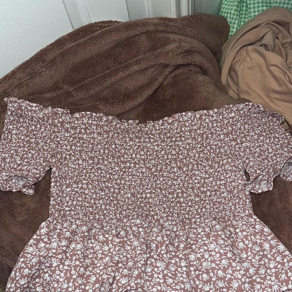 Cupio Brown Floral Crop Top
